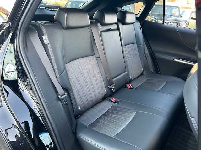 トヨタ ハリアー Z 静岡県 2021(令3)年 3.8万km ブラック ワンオーナー/純正12.3インチディスプレイオーディオ/BT&USB&フルセグTV/アラウンドビューモニター/JBLサウンド/デジタルインナーミラー/ミラー一体型ドライブレコーダー前後/ビルトインETC2.0/Toyota Safety Sense/プリクラッシュセーフティ/レーントレーシングアシスト/レーダークルーズコントロール/アダプティブハイビームシステム/ロードサインアシスト/クリアランスソナー/オートマチックハイビーム/ハーフレザーシート/パワーシート運転席/パワーバックドア/電動パーキングブレーキ/ブレーキオートホールド/純正19インチAW/LEDヘッドライト/LEDフォグライト/保証書/取扱説明書