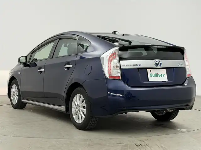 トヨタ プリウス ＰＨＶ S 愛知県 2015(平27)年 5.5万km ダークブルーマイカ 純正ナビ（フルセグ、CD、DVD、Bluetooth）/ＥＴＣ/Ｂカメラ/シートヒーター（Ｄ＋Ｎ）/ハンドルヒーター/ＨＩＤヘッドライト/スマートキー/Ｐスタート/純正１５インチＡＷ/純正フロアマット/ドラレコ前方/横滑り防止装置