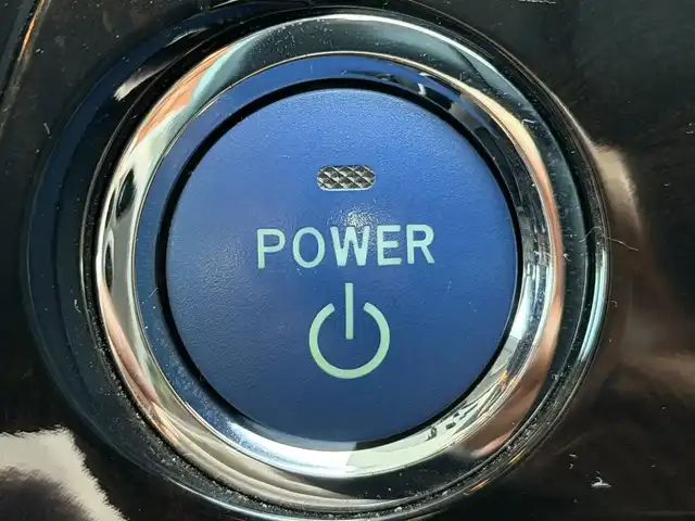 トヨタ プリウス ＰＨＶ S 愛知県 2015(平27)年 5.5万km ダークブルーマイカ 純正ナビ（フルセグ、CD、DVD、Bluetooth）/ＥＴＣ/Ｂカメラ/シートヒーター（Ｄ＋Ｎ）/ハンドルヒーター/ＨＩＤヘッドライト/スマートキー/Ｐスタート/純正１５インチＡＷ/純正フロアマット/ドラレコ前方/横滑り防止装置