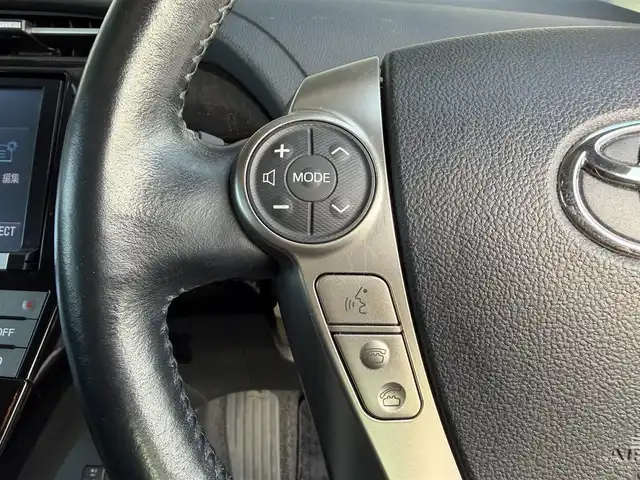 トヨタ プリウス ＰＨＶ S 愛知県 2015(平27)年 5.5万km ダークブルーマイカ 純正ナビ（フルセグ、CD、DVD、Bluetooth）/ＥＴＣ/Ｂカメラ/シートヒーター（Ｄ＋Ｎ）/ハンドルヒーター/ＨＩＤヘッドライト/スマートキー/Ｐスタート/純正１５インチＡＷ/純正フロアマット/ドラレコ前方/横滑り防止装置