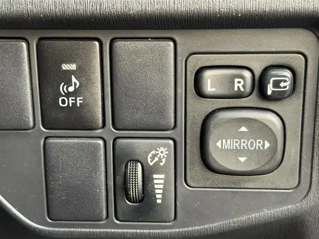 トヨタ プリウス ＰＨＶ S 愛知県 2015(平27)年 5.5万km ダークブルーマイカ 純正ナビ（フルセグ、CD、DVD、Bluetooth）/ＥＴＣ/Ｂカメラ/シートヒーター（Ｄ＋Ｎ）/ハンドルヒーター/ＨＩＤヘッドライト/スマートキー/Ｐスタート/純正１５インチＡＷ/純正フロアマット/ドラレコ前方/横滑り防止装置