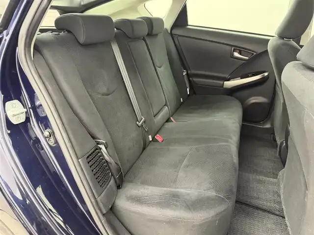 トヨタ プリウス ＰＨＶ S 愛知県 2015(平27)年 5.5万km ダークブルーマイカ 純正ナビ（フルセグ、CD、DVD、Bluetooth）/ＥＴＣ/Ｂカメラ/シートヒーター（Ｄ＋Ｎ）/ハンドルヒーター/ＨＩＤヘッドライト/スマートキー/Ｐスタート/純正１５インチＡＷ/純正フロアマット/ドラレコ前方/横滑り防止装置