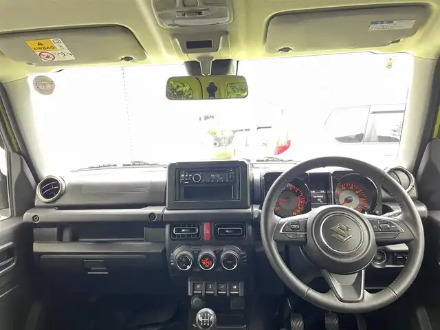 スズキ ジムニー XC 道東・釧路十勝 2023(令5)年 1.9万km キネティックイエロー/ブラック ４ＷＤ/ワンオーナー/衝突軽減システム/車線逸脱警報/純正オーディオ/5MT/クルーズコントロール/シートヒーター/プッシュスタート/スマートキー/ダウンヒルアシストコントロール/オートライト/ヘッドライトウォッシャー/取扱説明書/保証書