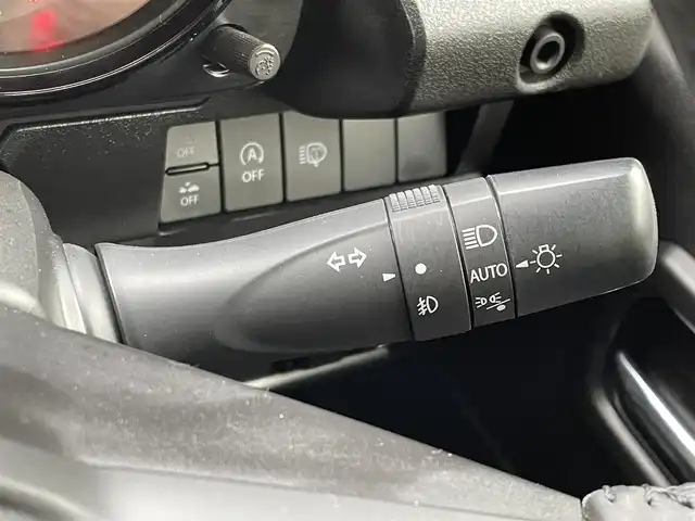 スズキ ジムニー XC 道東・釧路十勝 2023(令5)年 1.9万km キネティックイエロー/ブラック ４ＷＤ/ワンオーナー/衝突軽減システム/車線逸脱警報/純正オーディオ/5MT/クルーズコントロール/シートヒーター/プッシュスタート/スマートキー/ダウンヒルアシストコントロール/オートライト/ヘッドライトウォッシャー/取扱説明書/保証書