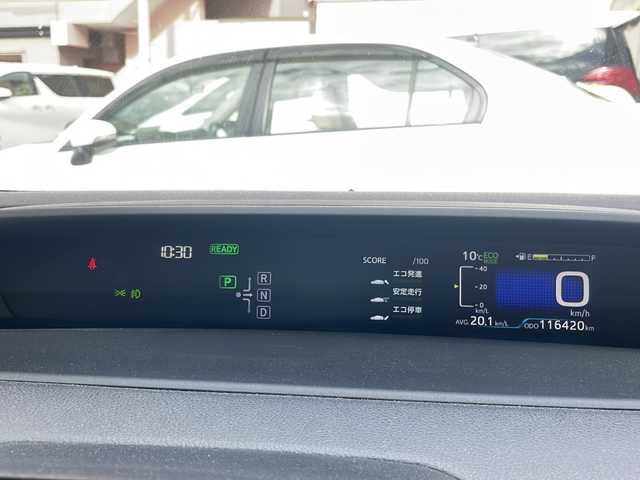トヨタ プリウス S 道央・札幌 2016(平28)年 11.7万km グレーメタリック 4WD/純正ナビ（CD、DVD、SD、FM/AM/BT/フルセグTV）/バックカメラ/社外前後ドライブレコーダー/プッシュスタート/LEDヘッドライト/純正エンジンスターター/寒冷地仕様/横滑り防止装置/オートライト/電動格納ミラー/新車時保証書/取扱説明書/スペアキー×1