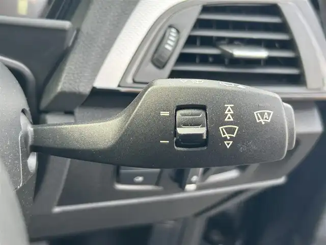 ＢＭＷ １１６ｉ Mスポーツ 埼玉県 2014(平26)年 6万km 黒 純正ナビ（CD、DVD）/MTモード付AT/ETC/純正アルミ/ターボ/スペアキー/クルーズコントロール/フロアマット/LEDヘッド/取扱説明書