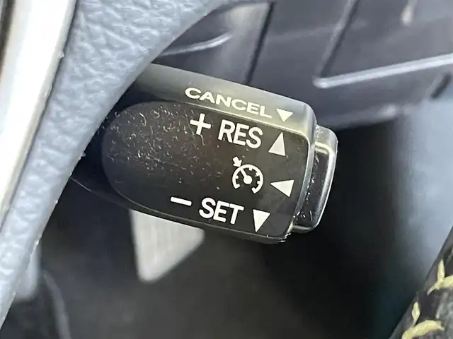 トヨタ オーリスハイブリッド Gパッケージ 群馬県 2016(平28)年 2.9万km ブラックマイカ 純正ナビ　バックカメラ　フルセグＴＶ　ETC　ドラレコ　ハーフレザーシート　シートヒーター　衝突被害軽減ブレーキ　クルーズコントロール　純正アルミホイール　スマートキー　LEDヘッドライト　禁煙車