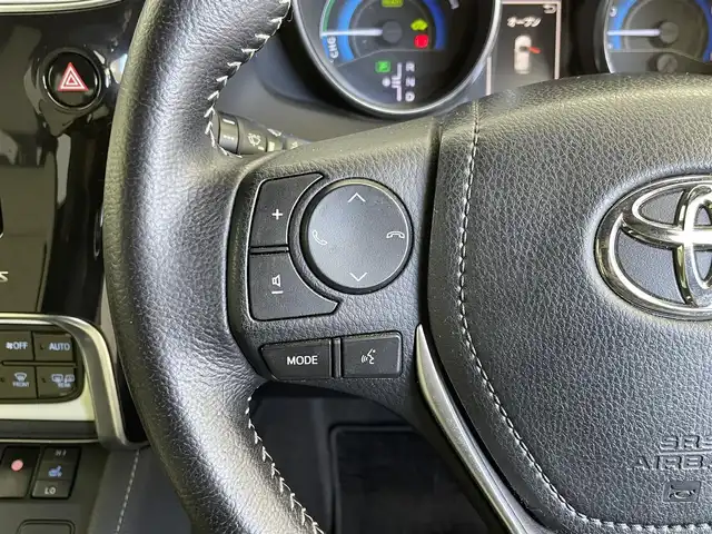 トヨタ オーリスハイブリッド Gパッケージ 群馬県 2016(平28)年 2.9万km ブラックマイカ 純正ナビ　バックカメラ　フルセグＴＶ　ETC　ドラレコ　ハーフレザーシート　シートヒーター　衝突被害軽減ブレーキ　クルーズコントロール　純正アルミホイール　スマートキー　LEDヘッドライト　禁煙車