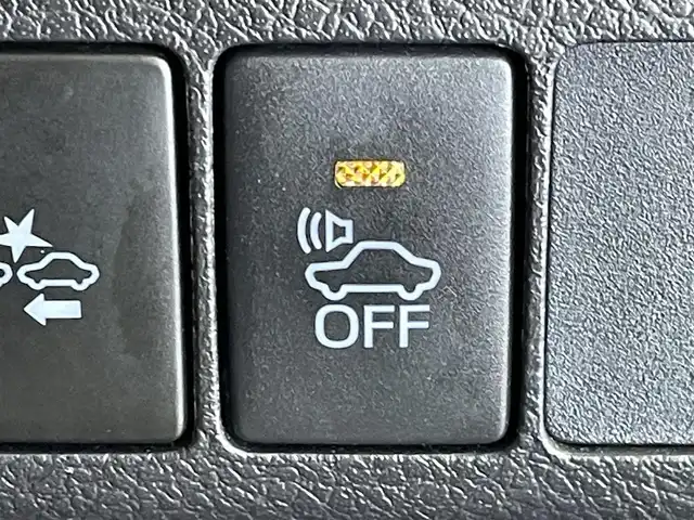 トヨタ オーリスハイブリッド Gパッケージ 群馬県 2016(平28)年 2.9万km ブラックマイカ 純正ナビ　バックカメラ　フルセグＴＶ　ETC　ドラレコ　ハーフレザーシート　シートヒーター　衝突被害軽減ブレーキ　クルーズコントロール　純正アルミホイール　スマートキー　LEDヘッドライト　禁煙車