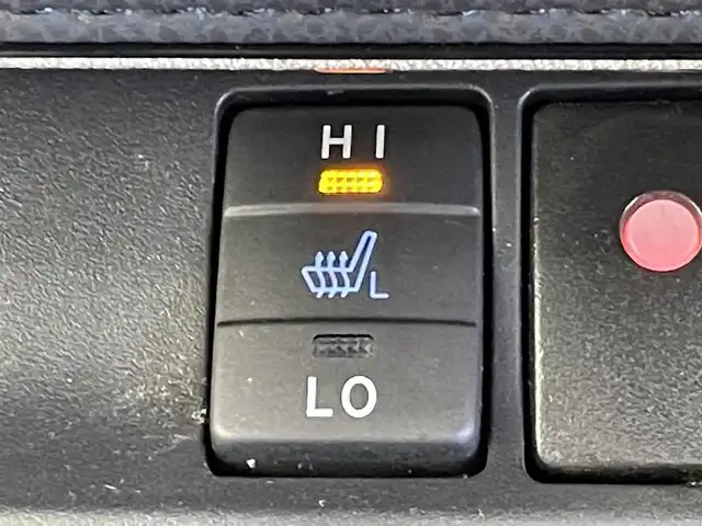 トヨタ オーリスハイブリッド Gパッケージ 群馬県 2016(平28)年 2.9万km ブラックマイカ 純正ナビ　バックカメラ　フルセグＴＶ　ETC　ドラレコ　ハーフレザーシート　シートヒーター　衝突被害軽減ブレーキ　クルーズコントロール　純正アルミホイール　スマートキー　LEDヘッドライト　禁煙車