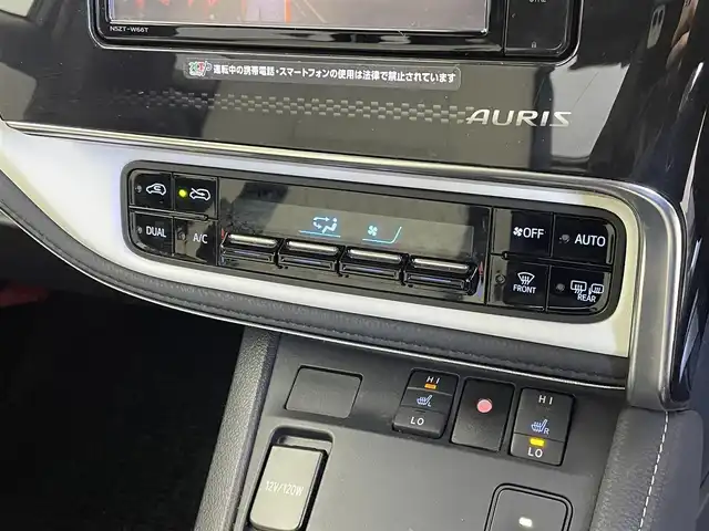 トヨタ オーリスハイブリッド Gパッケージ 群馬県 2016(平28)年 2.9万km ブラックマイカ 純正ナビ　バックカメラ　フルセグＴＶ　ETC　ドラレコ　ハーフレザーシート　シートヒーター　衝突被害軽減ブレーキ　クルーズコントロール　純正アルミホイール　スマートキー　LEDヘッドライト　禁煙車