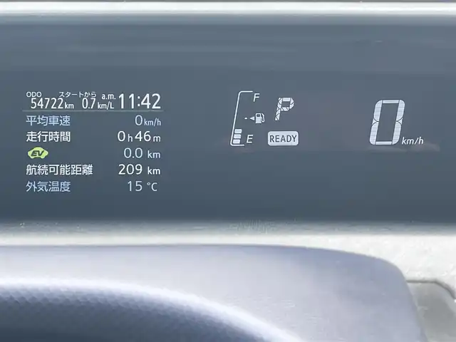 トヨタ アクア S 山形県 2016(平28)年 5.5万km ライムホワイトパールクリスタルシャイン 社外SDナビ/・フルセグTV/AM/FM/DVD/Bluetooth/純正エアロ/横滑り防止装置/衝突被害軽減ブレーキ/先行車発進告知/車線逸脱警報/盗難防止装置/HIDヘッドライト/オートライト/オートハイビーム/フロントフォグランプ/シートヒーター（D/N席）/バックカメラ/プッシュスタート/スペアキー/純正ドアバイザー/純正フロアマット/ETC/保証書/取扱説明書