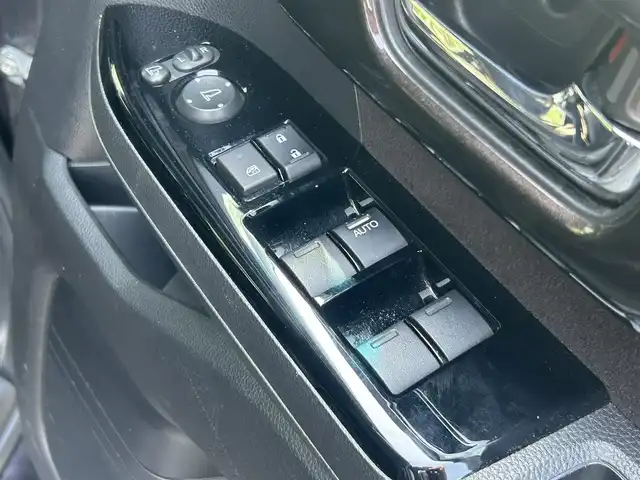 ホンダ Ｎ ＢＯＸ カスタム G L ホンダセンシング 栃木県 2018(平30)年 10万km プレミアムベルベットパープル・パール (株)IDOMが運営する【じしゃロン宇都宮店】の自社ローン専用車両になりますこちらは現金またはオートローンご利用時の価格です。自社ローンご希望の方は別途その旨お申付け下さい/両側パワースライドドア　/純正ＳＤナビ　/Ｂｌｕｅｔｏｏｔｈ／ＵＳＢ/ＡＵＸ接続　/ＣＤ／ＤＶＤ／ＳＤ再生　/フルセグＴＶ　/ＥＴＣ　/アダプティブクルーズコントロール　/ＬＥＤヘッドライト　/衝突軽減ブレーキ