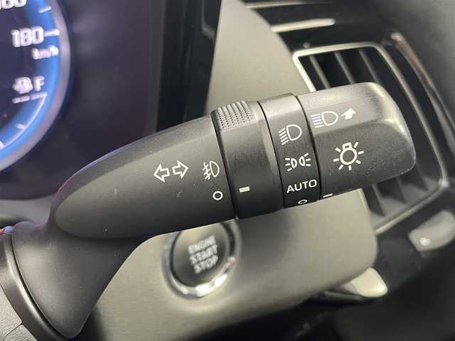トヨタ クラウン RS アドバンス 茨城県 2018(平30)年 7.4万km ホワイトパールクリスタルシャイン 純正8型ナビ/バックカメラ/フルセグ/衝突被害軽減ブレーキ/車線逸脱抑制装置/レーダークルーズコントロール/オートマチックハイビーム/クリアランスソナー/BSM/車高調/ETC/ドラレコ/HUD/シートヒーター/純正18インチAW/3眼LEDヘッドライト/スマートキー
