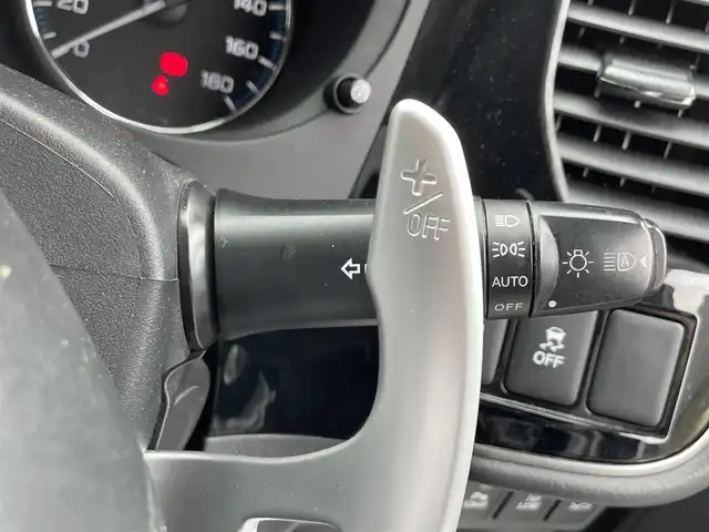 三菱 アウトランダー ＰＨＥＶ G Limited Edition 滋賀県 2019(令1)年 6.4万km シルキーホワイト 禁煙車/社外ナビ/CD.DVD.Bluetooth.フルセグ/衝突軽減ブレーキ/レーダークルーズコントロール/ハーフレザーシート/前席シートヒーター/ステアリングヒーター/パドルシフト/クリアランスソナー/LEDヘッドライト/オートライト/電子パーキング/オートブレーキホールド/ETC/D席パワーシート/車線逸脱警報/スマートキー/スペアキー