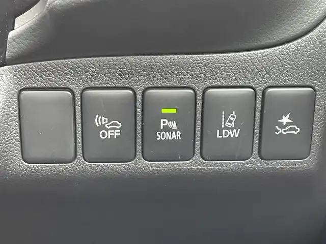 三菱 アウトランダー ＰＨＥＶ G Limited Edition 滋賀県 2019(令1)年 6.4万km シルキーホワイト 禁煙車/社外ナビ/CD.DVD.Bluetooth.フルセグ/衝突軽減ブレーキ/レーダークルーズコントロール/ハーフレザーシート/前席シートヒーター/ステアリングヒーター/パドルシフト/クリアランスソナー/LEDヘッドライト/オートライト/電子パーキング/オートブレーキホールド/ETC/D席パワーシート/車線逸脱警報/スマートキー/スペアキー