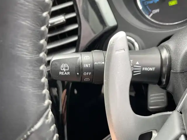 三菱 アウトランダー ＰＨＥＶ G Limited Edition 滋賀県 2019(令1)年 6.4万km シルキーホワイト 禁煙車/社外ナビ/CD.DVD.Bluetooth.フルセグ/衝突軽減ブレーキ/レーダークルーズコントロール/ハーフレザーシート/前席シートヒーター/ステアリングヒーター/パドルシフト/クリアランスソナー/LEDヘッドライト/オートライト/電子パーキング/オートブレーキホールド/ETC/D席パワーシート/車線逸脱警報/スマートキー/スペアキー