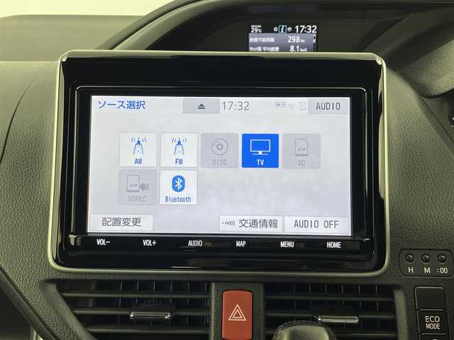 トヨタ ヴォクシー ZS 煌Ⅲ 大分県 2020(令2)年 3.5万km イナズマスパーキングブラックガラスフレーク トヨタセーフティセンス/・プリクラッシュセーフティ/・レーンディパーチャーアラート/・オートハイビーム/純正ナビ/（Bluetooth/CD/DVD/フルセグ）/バックカメラ/クリアランスソナー/クルーズコントロール/両側パワースライドドア/ハーフレザーシート/ステアリングリモコン/プッシュスタート/スマートキー/LEDヘッドライト/フォグライト/純正アルミホイール