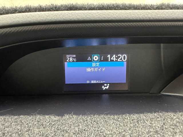トヨタ ノア Si ダブルバイビー 兵庫県 2018(平30)年 4.9万km ホワイトパールクリスタルシャイン 純正SD　ディーラーオプション（AISZT-W66T）/（CD、DVD、SD、BT、フルセグ）/両側パワースライドドア/アイドリングストップ/クルーズコントロール/コーナーセンサー/ドライブレコーダー/バックカメラ/ビルトインETC/LDA/PCS/ハーフレザー/オートハイビーム/純正マット/バイザー/純正１６AW/TRDスポイラー（F.R）/ダウンサス
