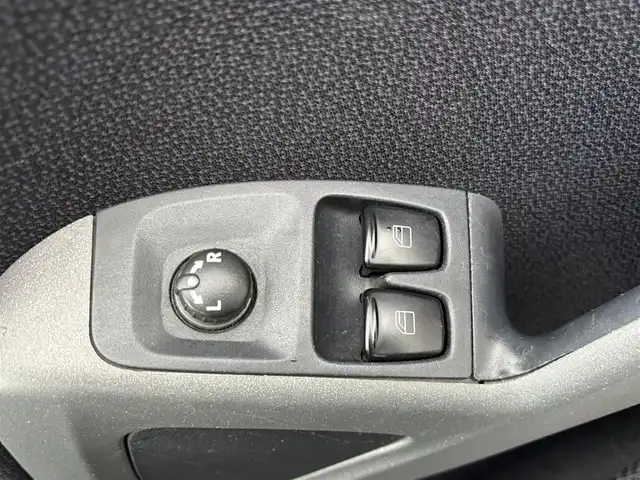 スマート ＭＣＣ スマート フォーツークーペ mhd 大分県 2010(平22)年 5.9万km 黒 ・ナビ(AM/FM/ワンセグ)/・ガラスルーフ/・リモコンキー/・純正フロアマット/・ETC/・ダブルエアバック/・ABS/・純正アルミホイール