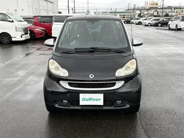 スマート ＭＣＣ スマート フォーツークーペ mhd 大分県 2010(平22)年 5.9万km 黒 ・ナビ(AM/FM/ワンセグ)/・ガラスルーフ/・リモコンキー/・純正フロアマット/・ETC/・ダブルエアバック/・ABS/・純正アルミホイール