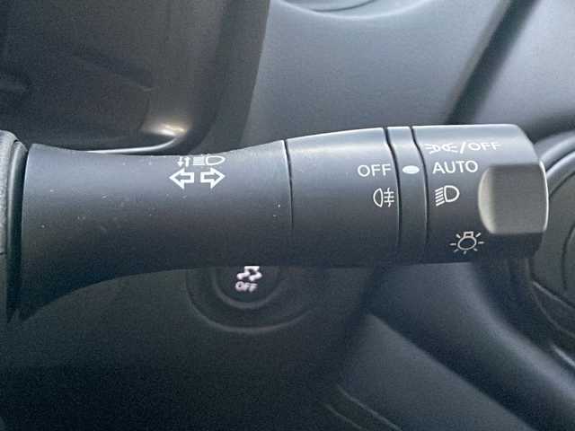 日産 フェアレディ Ｚ バージョンST 静岡県 2024(令6)年 0.9万km パールⅡ /ワンオーナー//純正ナビ/地デジTV//Bluetooth//バックカメラ//純正19インチAW//パドルシフト//レーダークルーズコントロール//3連メーター//LEDヘッドライト//シートヒーター//保証書//取説