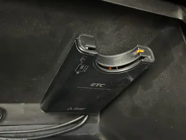 トヨタ シエンタ G 福岡県 2022(令4)年 4万km ブラックマイカ 社外ナビ（Ｂｌｕｅｔｏｏｔｈ）　/バックカメラ　/ＥＴＣ　/前方ドライブレコーダー　/コーナーセンサー　/衝突被害軽減ブレーキ　/レーンキープ　/オートマチックハイビーム　/アイドリングストップ　/両側電動スライドドア　/プッシュスタート/ＬＥＤヘッドライト