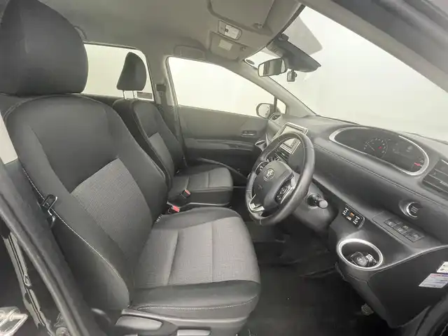 トヨタ シエンタ G 福岡県 2022(令4)年 4万km ブラックマイカ 社外ナビ（Ｂｌｕｅｔｏｏｔｈ）　/バックカメラ　/ＥＴＣ　/前方ドライブレコーダー　/コーナーセンサー　/衝突被害軽減ブレーキ　/レーンキープ　/オートマチックハイビーム　/アイドリングストップ　/両側電動スライドドア　/プッシュスタート/ＬＥＤヘッドライト