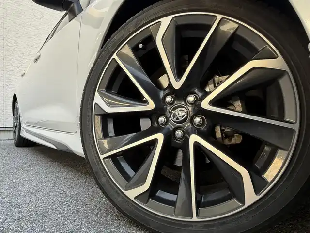 トヨタ カローラ スポーツ ハイブリッドG Z 滋賀県 2021(令3)年 4.1万km プラチナホワイトパールマイカ フルセグテレビ（走行中視聴可能）/アイドリングストップ/ウィンカーミラー/クルーズコントロール/プッシュスタート/ETC/ブラインドスポットモニター/Miracast/モデリスタエアロ