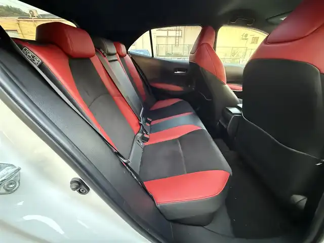 トヨタ カローラ スポーツ ハイブリッドG Z 滋賀県 2021(令3)年 4.1万km プラチナホワイトパールマイカ フルセグテレビ（走行中視聴可能）/アイドリングストップ/ウィンカーミラー/クルーズコントロール/プッシュスタート/ETC/ブラインドスポットモニター/Miracast/モデリスタエアロ