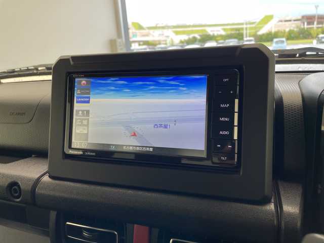 スズキ ジムニー XC 愛知県 2020(令2)年 4.3万km シフォンアイボリーM Panasonicストラーダ7インチナビ/(フルセグTV・Bluetooth・CD・DVD・AM・FM)/ETC/バックカメラ/クルーズコントロール機能/シートヒーター/純正16インチアルミホイール/純正フロアマット/背面タイヤ/センターデフロック/ダウンヒルアシスト/デュアルセンサーブレーキサポート/誤発進抑制機能/車線逸脱警報機能/ふらつき警報機能/先行車発進お知らせ機能/標識認識機能/後席シートベルトリマインダー/オートライトシステム/ライト自動消灯システム/ヒーテッドドアミラー/ヘッドランプウォッシャー/サイドアンダーミラー付ドアミラー