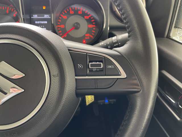スズキ ジムニー XC 愛知県 2020(令2)年 4.3万km シフォンアイボリーM Panasonicストラーダ7インチナビ/(フルセグTV・Bluetooth・CD・DVD・AM・FM)/ETC/バックカメラ/クルーズコントロール機能/シートヒーター/純正16インチアルミホイール/純正フロアマット/背面タイヤ/センターデフロック/ダウンヒルアシスト/デュアルセンサーブレーキサポート/誤発進抑制機能/車線逸脱警報機能/ふらつき警報機能/先行車発進お知らせ機能/標識認識機能/後席シートベルトリマインダー/オートライトシステム/ライト自動消灯システム/ヒーテッドドアミラー/ヘッドランプウォッシャー/サイドアンダーミラー付ドアミラー