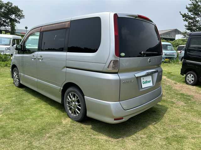 日産 セレナ ハイウェイスター 茨城県 2006(平18)年 17.1万km ダイヤモンドシルバー スマートキー/ETC/純正ナビ/ワンセグテレビ/DVD/バックカメラ/純正フロアマット/オートライト