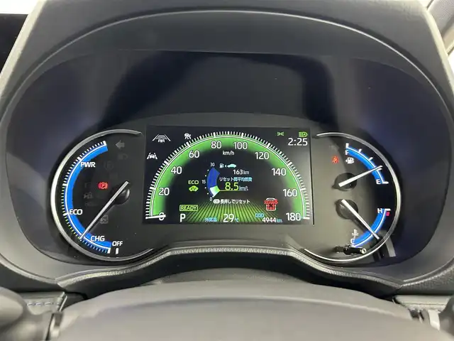 トヨタ ヴォクシー ハイブリッド S－Z 愛知県 2024(令6)年 0.5万km グリッターブラックガラスフレーク ・トヨタセーフティセンス/　　・プリクラッシュセーフティ/　　・レーンディバーチャーアラート/　　・レーントレーシングアシスト/　　・レーダークルーズコントロール/　　・オートマチックハイビーム/　　・ロードサインアシスト/・コネクテッドナビ付10.5インチディスプレイオーディオ/・フルセグ/BT　CD/DVD/・バックカメラ/・ビルトインETC2.0/・13.2インチフリップダウンモニタ/・ステアリングリモコン/・ハーフレザー調シート/・シートヒーター（前席）/・両側パワースライドドア/・後席サンシェード/・純正17インチアルミホイール/・LEDヘッドライト/・フォグランプ/・取扱説明書/・スペアキー有