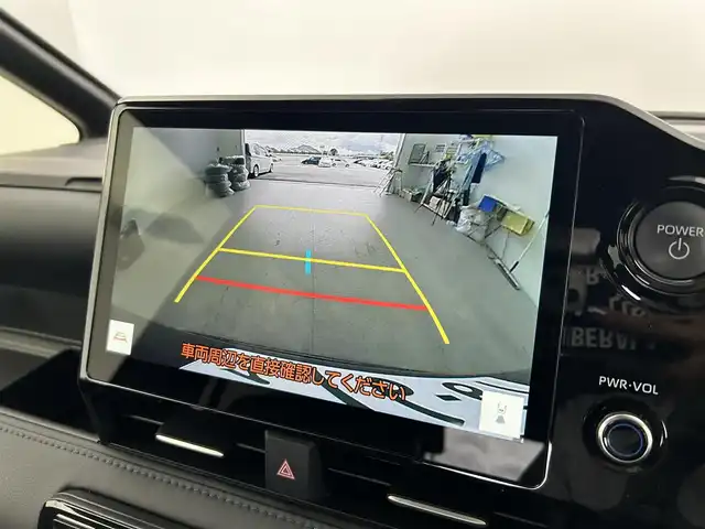 トヨタ ヴォクシー ハイブリッド S－Z 愛知県 2024(令6)年 0.5万km グリッターブラックガラスフレーク ・トヨタセーフティセンス/　　・プリクラッシュセーフティ/　　・レーンディバーチャーアラート/　　・レーントレーシングアシスト/　　・レーダークルーズコントロール/　　・オートマチックハイビーム/　　・ロードサインアシスト/・コネクテッドナビ付10.5インチディスプレイオーディオ/・フルセグ/BT　CD/DVD/・バックカメラ/・ビルトインETC2.0/・13.2インチフリップダウンモニタ/・ステアリングリモコン/・ハーフレザー調シート/・シートヒーター（前席）/・両側パワースライドドア/・後席サンシェード/・純正17インチアルミホイール/・LEDヘッドライト/・フォグランプ/・取扱説明書/・スペアキー有