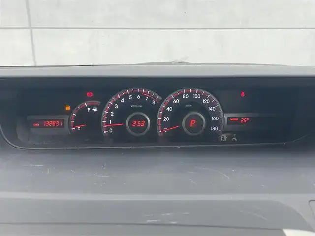 トヨタ ノア Si 千葉県 2012(平24)年 13.3万km ホワイトパールクリスタルシャイン ユーザー買取車両/社外ＨＤＤナビ/・ワンセグ/DVD/CD/バックカメラ/両側パワースライドドア/スマートキー/プッシュスタート/フロアマット/HIDヘッドライト/オートライト
