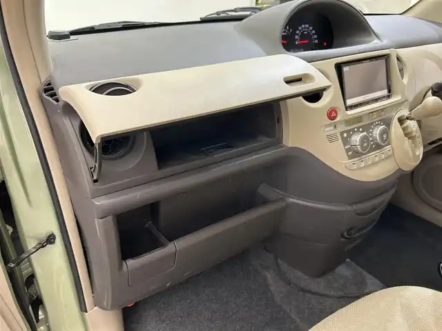 トヨタ シエンタ G 愛媛県 2008(平20)年 12.1万km ライトグリーンメタリック 社外メモリナビ　Bluetooth　CD　DVD　フルセグ　両側パワースライドドア　ナノイー　電格ミラー　ウインカーミラー　ドアバイザー　リモコンキー　スペアキー　キーレス　キセノンヘッドライト