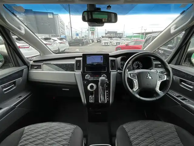三菱 デリカＤ：５ アーバンギア G パワーパッケージ 千葉県 2019(令1)年 4.3万km ダイヤモンドブラックマイカ 衝突軽減ブレーキ/社外SDナビ【MDV-D706BTW】/・CD/DVD/MSV/Bluetooth/フルセグ/社外フリップダウンモニター【TVW-FW1020】/全周囲カメラ/両後パワースライドドア/パワーバックドア/左後オートステップ/レーンキープアシスト/ブラインドスポットモニター/オートマチックハイビーム/アダプティブクルーズコントロール/運転席パワーシート/前席シートヒーター/スマートキー/パドルシフト/ブレーキオートホールド/AC100V100W電源/純正LEDヘッドライト/フォグランプ/本革巻きステアリング/純正18インチアルミホイール/ETC/サイド＆カーテンエアバッグ/ニーエアバッグ/ドアバイザー