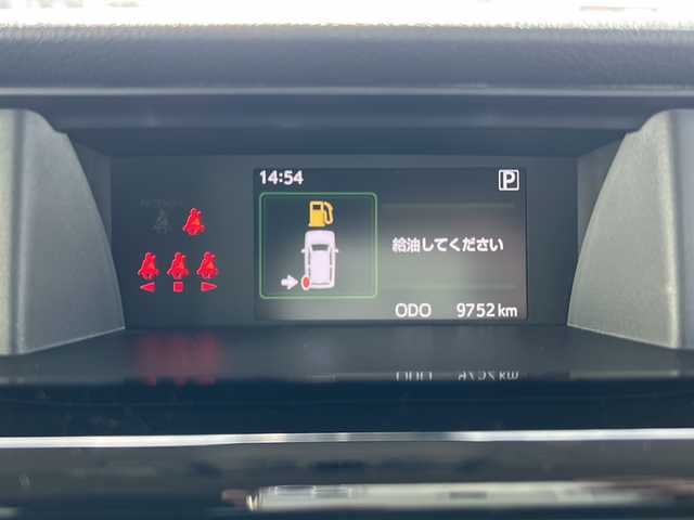 トヨタ ルーミー 岐阜県 2024(令6)年 1万km パールホワイトⅢ 登録時走行距離9752km/純正９型SDナビ/Blue tooth/CD/DVD/iPod/SDミュージックサーバー可　/フルセグテレビ/全方位カメラ　/両側パワースライドドア/ＬＥＤヘッドライト　/オートライト/トヨタセーフティセンス/レーンキープアシスト　/エアバッグW/レーダークルーズコントロール　/コーナーセンサー前後　/ドライブレコーダー前後/横滑り防止装置　/ビルトインＥＴＣ/スマートキー/プッシュスタート/布系シート/シートヒーター前席/フルフラットシート/社外フロアマット/純正15アルミホイール/HDMI入力端子/ドアバイザー/ウィンカーミラー/背面テーブル