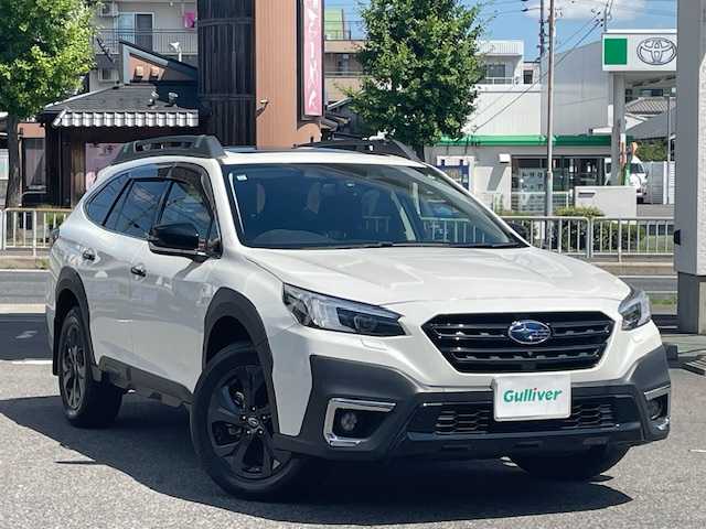 スバル アウトバック X－ブレイクEX 愛知県 2021(令3)年 4.4万km クリスタルホワイトP /禁煙車//純正メモリナビ//フルセグTV・USB・AM・FM・iPod・Apple CarPlay・Android Auto//バックカメラ・サイドカメラ//フルタイム4WD//新世代アイサイト//アイサイトX//パワーリヤゲート//ラダータイプルーフレール//LEDオートライト//パドルシフト//ハーマンカードンサウンドシステム//渋滞時ハンズオフアシスト//渋滞時発進アシスト//アクティブレーンチェンジアシスト//プリクラッシュブレーキ//エマージェンシーレーンキープアシスト//車線逸脱防止//スバルビークルディテクション//ドライバーモニタリングシステム//後退時ブレーキアシスト//全車速追従機能付クルーズコントロール//アイドリングストップ//横滑り防止//ヒルディセントコントロール//先行車発進告知//本革シート(ナッパレザー)//前席パワーシート//電動ランバーサポート//全席シートヒーター//プッシュスタート//本革巻ステアリング//ステアリングヒーター//充電用USB2口//X-MODE//メーター画面モード(地図・アイサイト)//衝突安全ボディ//フロント・リヤフォグランプ//電動格納ミラーウィンカー//イモビライザー//スペアキー1本//保証書/取扱説明書