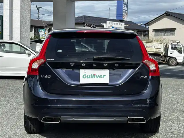 ボルボ Ｖ６０ D4 SE 熊本県 2018(平30)年 5.2万km マジックブルーマイカ ワンオーナー/純正ナビ/【ワンセグTV/Bluetooth/CD/DVD/AUX】/バックカメラ/衝突軽減ブレーキ/クルーズコントロール/ブラインドスポットモニター/レーンアシスト/コーナーセンサー/パドルシフト/前席パワーシート/前席シートヒーター/前後ドライブレコーダー/純正17インチAW/ETC/電子パーキング/プッシュスタート