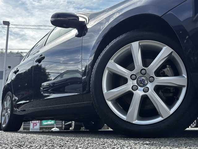 ボルボ Ｖ６０ D4 SE 熊本県 2018(平30)年 5.2万km マジックブルーマイカ ワンオーナー/純正ナビ/【ワンセグTV/Bluetooth/CD/DVD/AUX】/バックカメラ/衝突軽減ブレーキ/クルーズコントロール/ブラインドスポットモニター/レーンアシスト/コーナーセンサー/パドルシフト/前席パワーシート/前席シートヒーター/前後ドライブレコーダー/純正17インチAW/ETC/電子パーキング/プッシュスタート