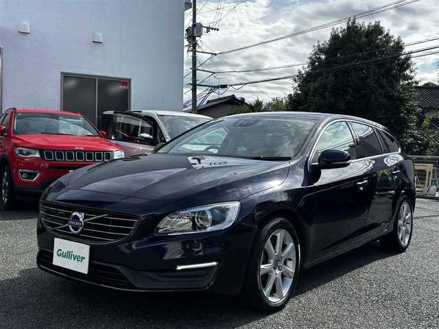 ボルボ Ｖ６０ D4 SE 熊本県 2018(平30)年 5.2万km マジックブルーマイカ ワンオーナー/純正ナビ/【ワンセグTV/Bluetooth/CD/DVD/AUX】/バックカメラ/衝突軽減ブレーキ/クルーズコントロール/ブラインドスポットモニター/レーンアシスト/コーナーセンサー/パドルシフト/前席パワーシート/前席シートヒーター/前後ドライブレコーダー/純正17インチAW/ETC/電子パーキング/プッシュスタート