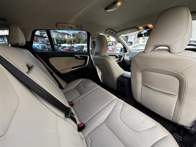 ボルボ Ｖ６０ D4 SE 熊本県 2018(平30)年 5.2万km マジックブルーマイカ ワンオーナー/純正ナビ/【ワンセグTV/Bluetooth/CD/DVD/AUX】/バックカメラ/衝突軽減ブレーキ/クルーズコントロール/ブラインドスポットモニター/レーンアシスト/コーナーセンサー/パドルシフト/前席パワーシート/前席シートヒーター/前後ドライブレコーダー/純正17インチAW/ETC/電子パーキング/プッシュスタート