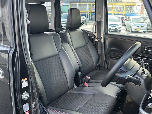 スズキ スペーシア カスタム HYBRID XS ターボ 道北・旭川 2021(令3)年 6.4万km ブルーイッシュブラックパール3 /４WD//禁煙車//スズキセーフティセンス/デュアルカメラブレーキサポート/誤発進抑制機能/車線逸脱警報/ふらつき警報/先行車発進お知らせ機能/標識認識機能/ハイビームアシスト/アダプティブクルーズコントロール//純正ナビ/CD/DVD/SD/BT/TV//バックカメラ//両側パワースライドドア//前席シートヒーター//社外ドライブレコーダー前後//社外エンジンスターター//HUD//リアサーキュレーター//オートエアコン//ミラーヒーター//ハーフレザーシート//革巻きステアリング//ステアリングスイッチ//パドルシフト//アイドリングストップ//オートエアコン//LEDヘッドライト//LEDフォグランプ//LEDフロントイルミネーション//ミラーウィンカー//電動格納ミラー//ドアバイザー//スペアキー//夏タイヤ純正AW積込み//保証書//取説