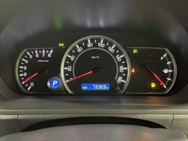 トヨタ ノア Si ダブルバイビー 道央・札幌 2017(平29)年 7.4万km ホワイトパールクリスタルシャイン ワンオーナー/4WD/アルパイン9インチメモリーナビ/CD/DVD/BT/SD/フルセグTV/アルパインフリップダウンモニター/純正16インチAW/Toyota Safety Sense C/クルーズコントロール/両側パワースライドドア/アイドリングストップ/ステアリングリモコン/バックカメラ/革調シートカバー/オートハイビーム/LEDヘッドライト/フォグライト/純正エンジンスターター/スマートキー×2/ビルトインETC/プッシュスタート/ドアバイザー/フロアマット/社外15AW付スタッドレス積込/　195/65/15 2022年製　5mm/保証書/取扱説明書