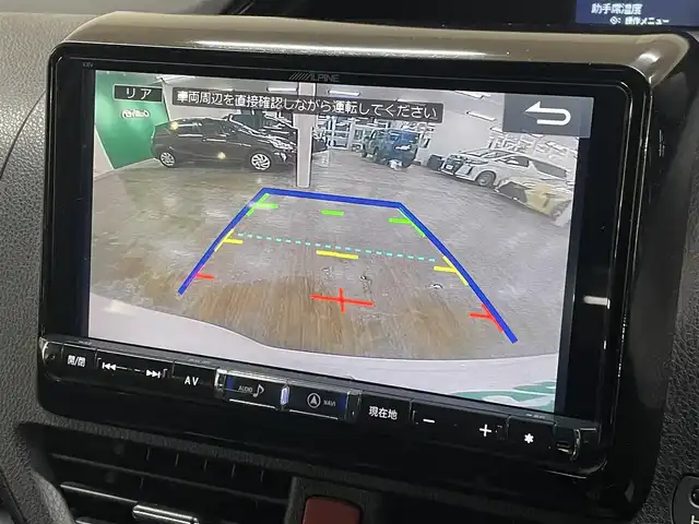 トヨタ ノア Si ダブルバイビー 道央・札幌 2017(平29)年 7.4万km ホワイトパールクリスタルシャイン ワンオーナー/4WD/アルパイン9インチメモリーナビ/CD/DVD/BT/SD/フルセグTV/アルパインフリップダウンモニター/純正16インチAW/Toyota Safety Sense C/クルーズコントロール/両側パワースライドドア/アイドリングストップ/ステアリングリモコン/バックカメラ/革調シートカバー/オートハイビーム/LEDヘッドライト/フォグライト/純正エンジンスターター/スマートキー×2/ビルトインETC/プッシュスタート/ドアバイザー/フロアマット/社外15AW付スタッドレス積込/　195/65/15 2022年製　5mm/保証書/取扱説明書