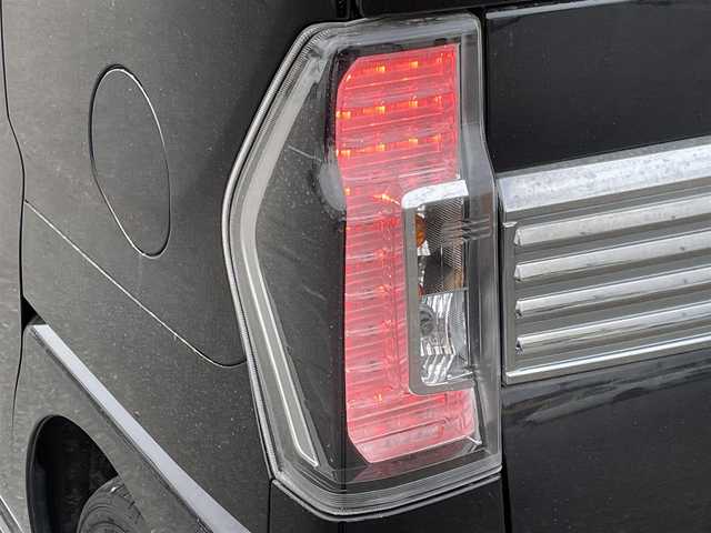 ダイハツ タント カスタム RS トップED SA Ⅲ 山形県 2019(平31)年 8.7万km ブラックマイカメタリック 禁煙車/4WD/純正8インチナビ/・フルセグTV/AM/FM/DVD/アイドリングストップ/衝突被害軽減ブレーキ/横滑り防止装置/盗難防止装置/LEDヘッドライト/オートライト/オートハイビーム/フロントフォグランプ/両側パワースライドドア/ハーフレザーシート/シートヒーター（D席）/ドライブレコーダー/全周囲カメラ/純正フロアマット/純正ドアバイザー/ETC