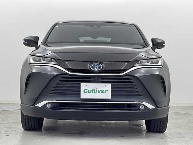 トヨタ ハリアー ハイブリッド Z レザーパッケージ 宮城県 2021(令3)年 6.1万km プレシャスブラックパール パノラマルーフ/全周囲カメラ/JBL/Toyota Safety Sense/・プリクラッシュセーフティ/・レーントレーシングアシスト/・レーダークルーズコントロール/・オートマチックハイビーム/ブラインドスポットモニター/レザーシート/ヘッドアップディスプレイ/メーカOP12インチDAナビ/・BT.USB.AUX.Miracast/フルセグTV/デジタルインナーミラー/電動リアゲート/前席パワーシート/前席シートヒーター/前席エアーシート/ステアリングヒーター/革巻きステアリング/ステアリングスイッチ/純正ドライブレコーダー（F）/ビルトインETC2.0/LEDヘッドライト/LEDフォグランプ/プッシュスタート/スマートキー×2/電動パーキングブレーキ/純正フロアマット/純正19インチAW