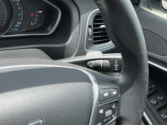 ボルボ Ｖ４０ クロスカントリー T5 AWD 福島県 2013(平25)年 6.3万km エレクトリックシルバーメタリック ４ＷＤ/純正メモリナビ＆フルセグＴＶ/（ＵＳＢ＆ＢＴ）/衝突軽減ブレーキ/クルーズコントロール/レーンキープアシスト/ＥＴＣ/純正１７inアルミホイール/オートライト/ＨＩＤライト/電動格納ミラー/スマートキー/プッシュスタート/Ｗ＋サイドエアバッグ/ＡＢＳ/フロアマット/新車保証書